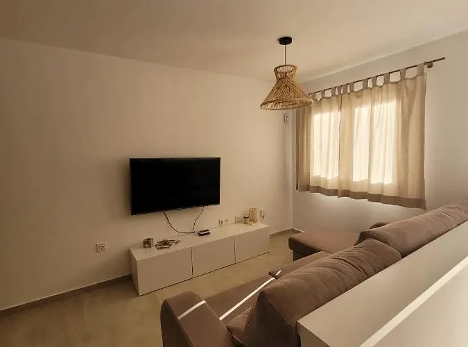 Amurahouse. Private Terrace Bbq. Centric And Cosy. بيت للعطل Cotillo